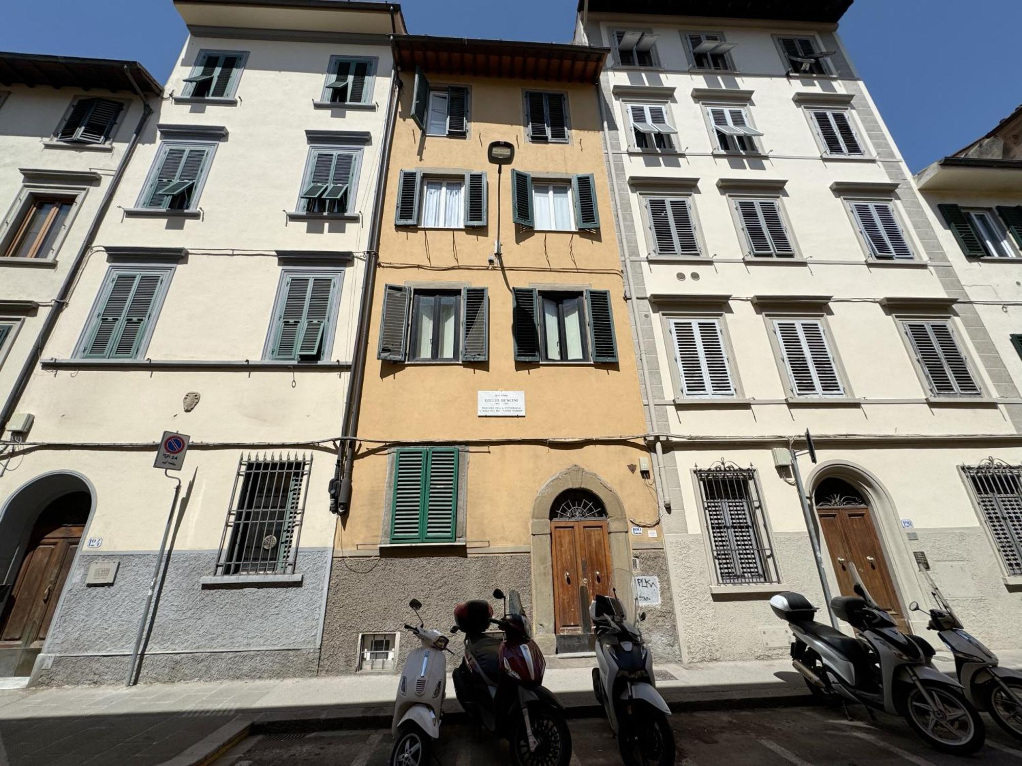 Giulio In Santo Spirito Apartment ฟลอเรนซ์ ภายนอก รูปภาพ