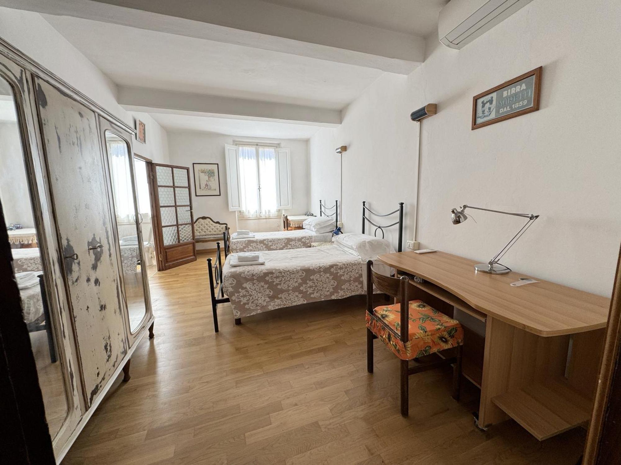 Giulio In Santo Spirito Apartment ฟลอเรนซ์ ภายนอก รูปภาพ
